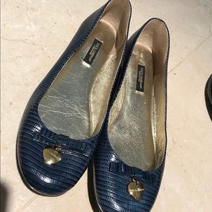 Dolce & Gabanna blue snake type flats